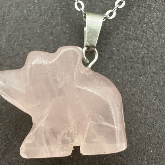 Rose Quartz Bear Pendant Necklace on Silver Copper Chain - Picture 3 of 14
